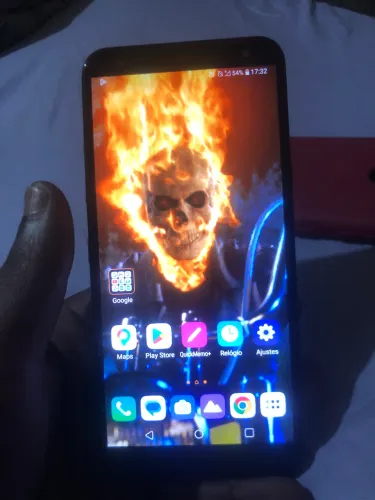 Vendo celular LGK12 totalmente reformado e formatado por 200,00