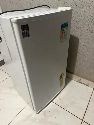 Frigobar midea