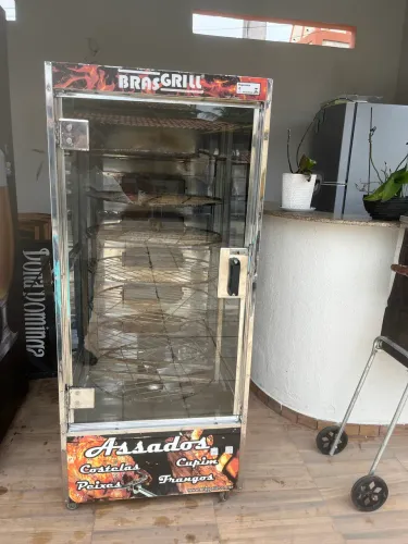 Maquina de assar frango a gás