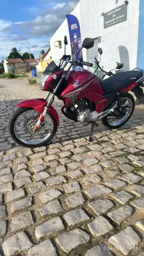 Vendo ou troco essa linda titan 150 2014 