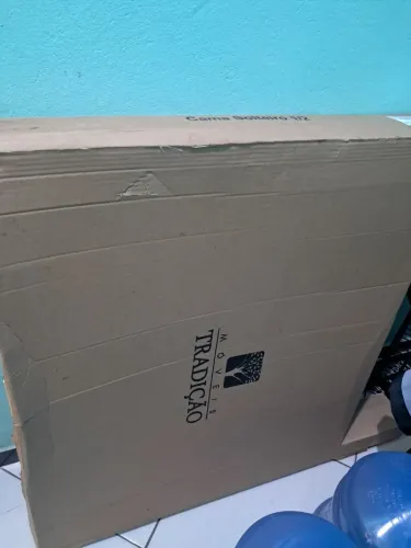 Vendo uma cama de solteiro nova na caixa motivo e que minha mãe comprou e eu já tinha com