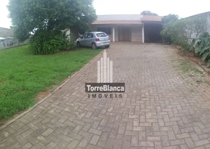 Casa a venda em Oficinas, 2 dormitórios, terreno com 712m2