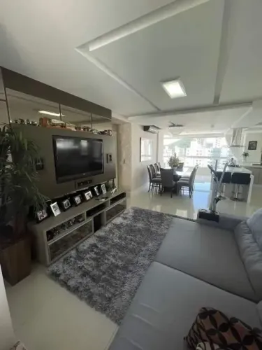 Apartamento à venda em Balneário Camboriú com 3 quartos