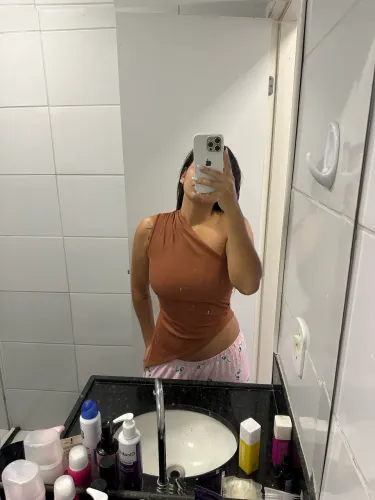 VENDO BLUSA