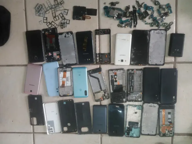 Peças e partes de celulares