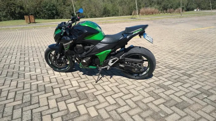 Kavasaki Z800