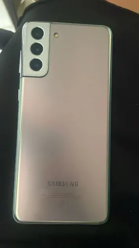 Celular conservadissimo