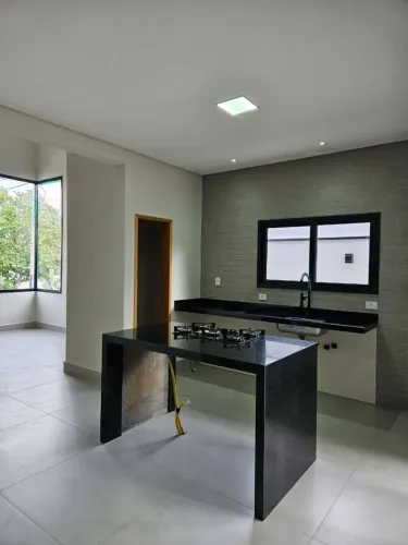 Casa com 3 dormitórios à venda, 150 m² por R$ 1.200.000 - Condomínio Terras do Vale - Caça