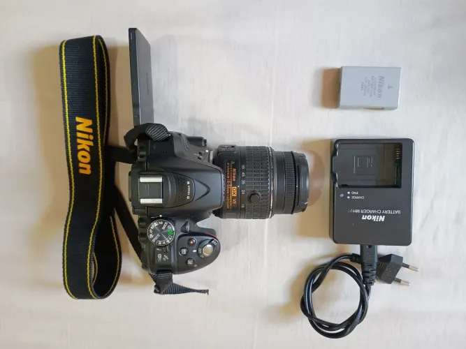 Nikon D5300 + lente 18-55mm