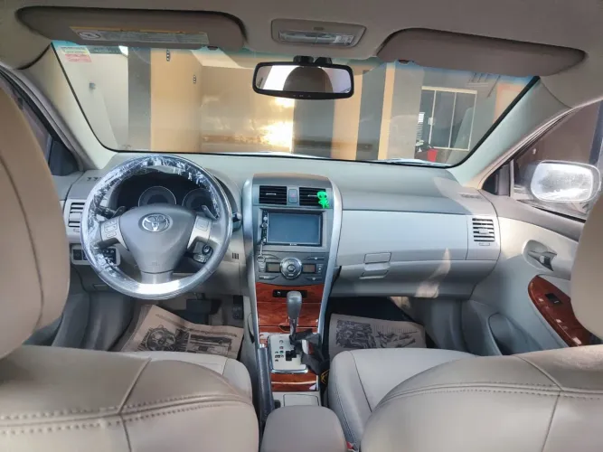 Toyota Corolla Altis 2.0 Flex 16V Aut. 2011