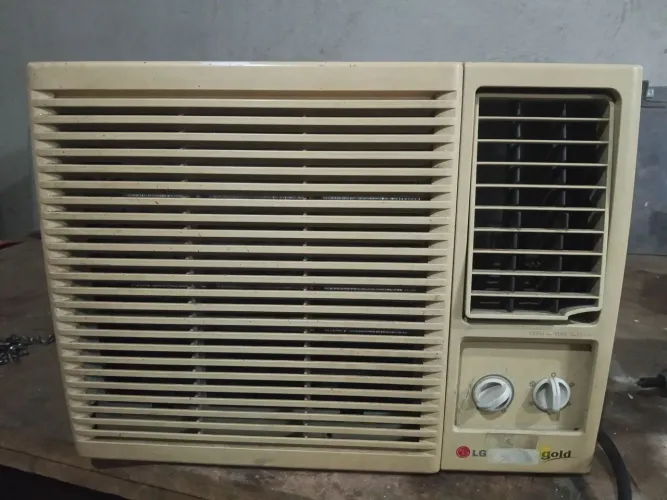 Vendo Ar condicionado De janela LG