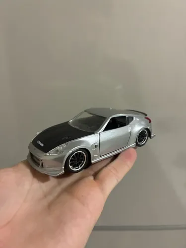 Miniatura Nissan 370z Velozes e FuriososJada Toys 1/32