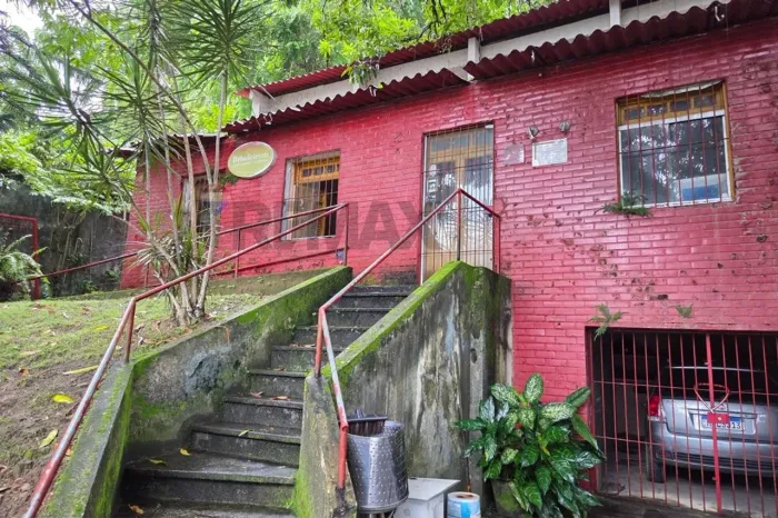 Casa Comercial para venda, com 210,65 m², 4 quartos, Apipucos, Recife PE