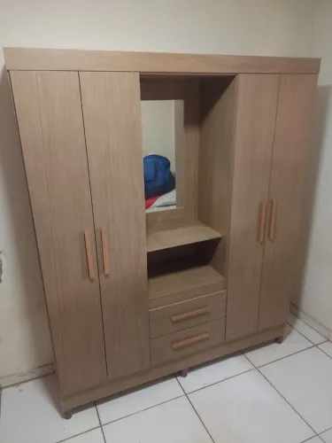 Guarda roupa Capela Carvalho