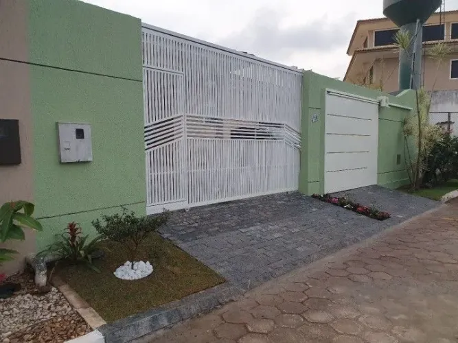 VENDO CASA EM CONDOMÍNIO FECHADO EM VICENTE PIRES 
