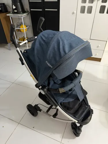 Carrinho de bebê - marca KIDDO