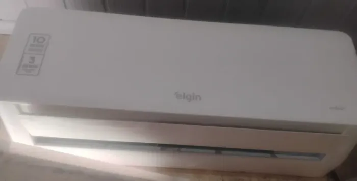 AR CONDICIONADO ELGIN INVERTER R32 9000BTUS