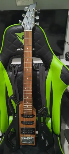 Guitarra Marques Ergonômica / Headless