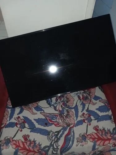 Televisão Samsung com defeito