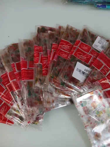 Lote de saquinhos para presentes medida 10 x 15 nas estampas da foto