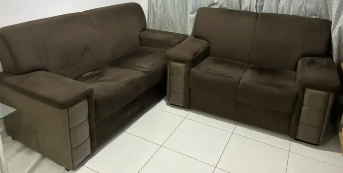 SOFÁ 2 E 3 LUGARES