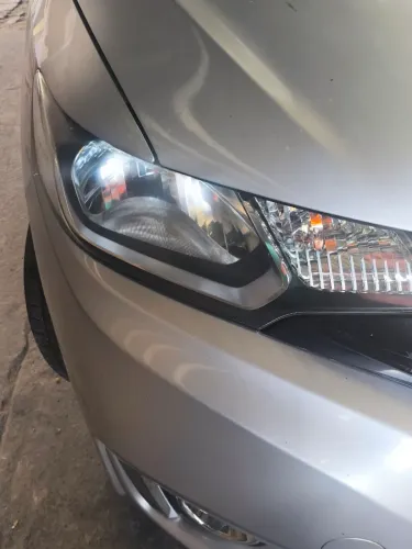 Faróis do Honda fit 15