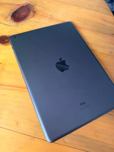iPad 9ª Geração de 10.2? WI-FI 256GB, Cinza espacial, com caixa original