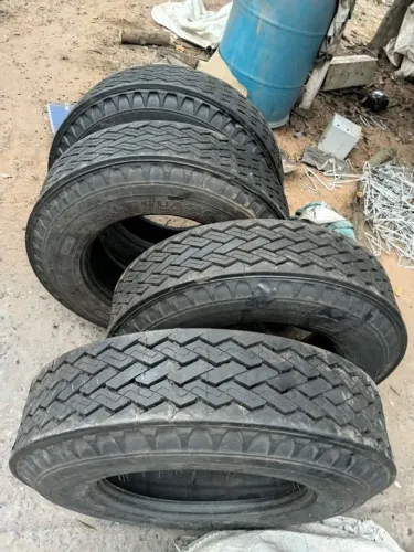 PNEUS GOODYEAR PAPALÉGUAS, RECAPADOS 12 LONAS 