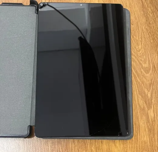 Vendo tablet Lenovo na cor cinza