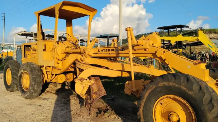 VENDO MOTONIVELADORA CAT 120 B OPERACIONAL