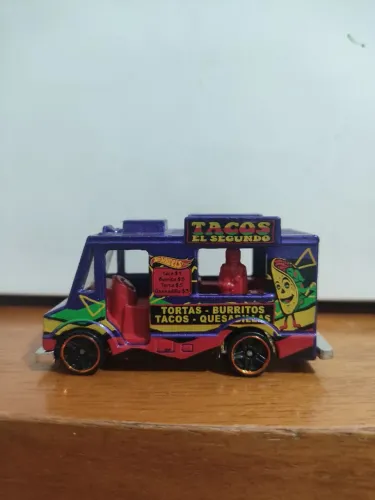 Miniatura carrinho whot Wheels