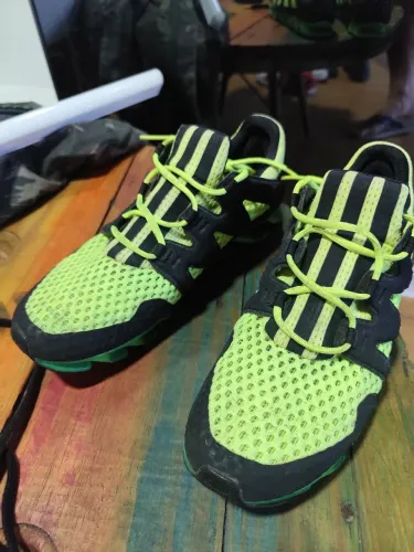 Tênis Adidas springblade