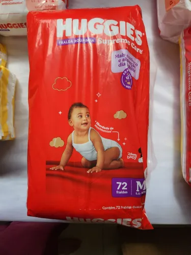 Fralda Huggies pants M com 72 und (5,5 a 9,5 kg)- embalagem vermelha