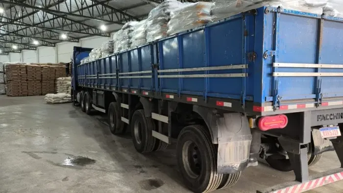 Carreta Vanderleia 13,50m Graneleiro, assoalho de chapa.
