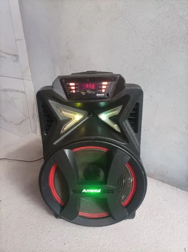 Caixa de som amplificada amvox