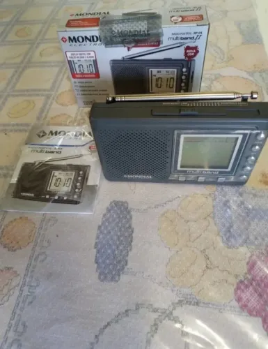 Radio portatil AM FM despertador