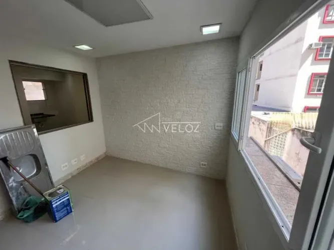 Sala - / Comercial / Centro