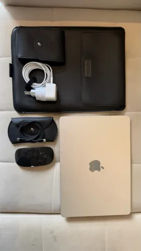 Macbook M5 13 polegadas 16G - 512 memória