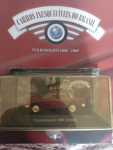 Miniatura do Volkswagen 1600 (1969)escala 1/43 novo lacrado no blister R$100 reais
