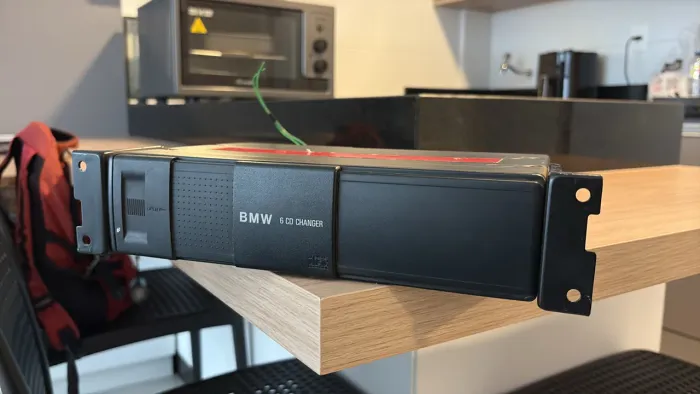 Disqueteira BMW 6 cds