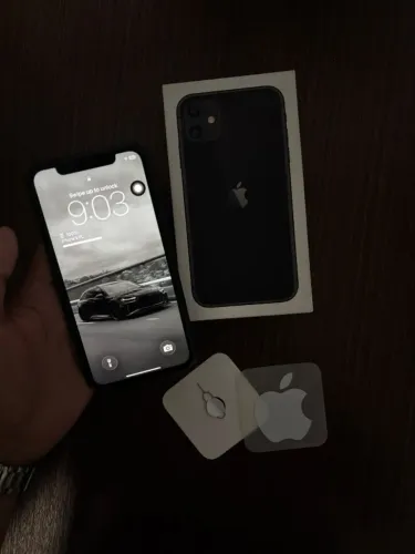 iPhone 11 - 128GB | Preto - Caixa e Cabo Original + Acessórios (Nunca Aberto)