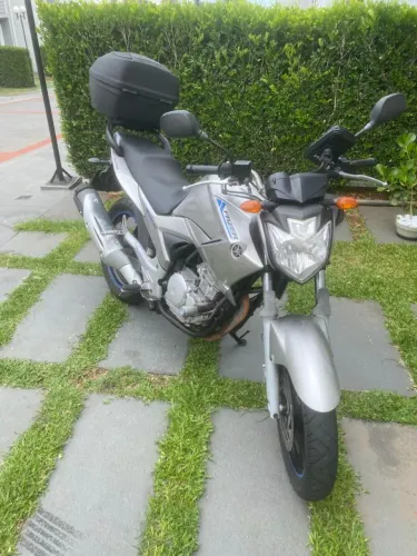 moto fazer 250 prata blueflex 