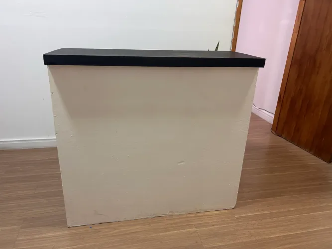 Balcão para Recepção / Atendimento - Oportunidade - Studio/Loja 