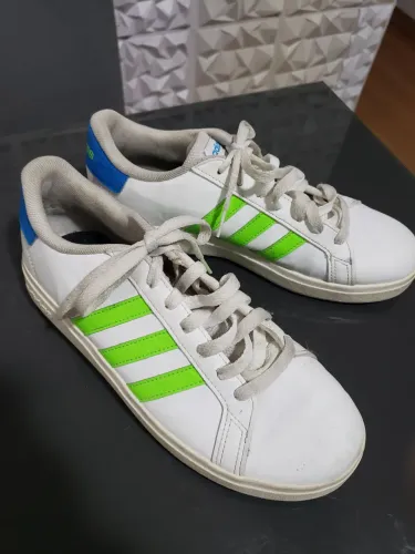 Tenis branco masculino Adidas