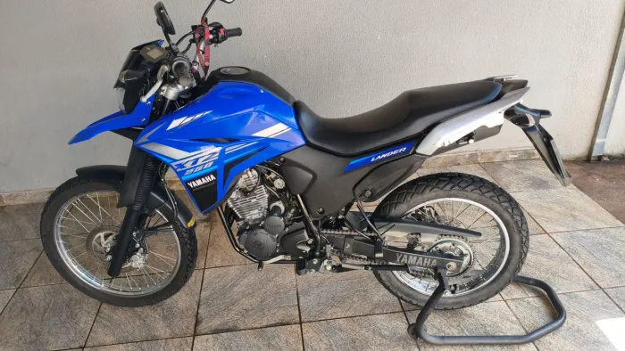 Lander XTZ 250