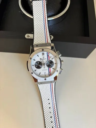 Relógio Hublot Fusion Tour Auto