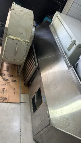 Coifa em aço inox 2,10 metros  e exaustor Centrífugo de 3cv