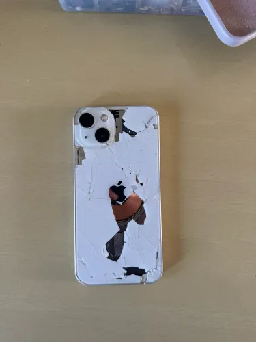 iPhone 13