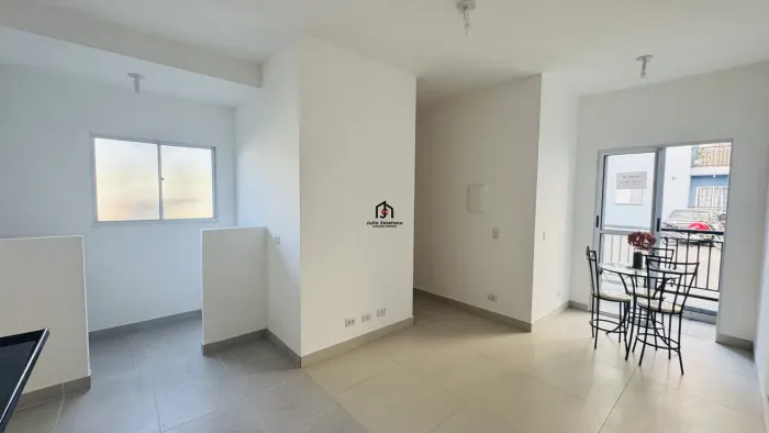 Apartamento com 2 dormitórios no bairro Feital em Pindamonhangaba