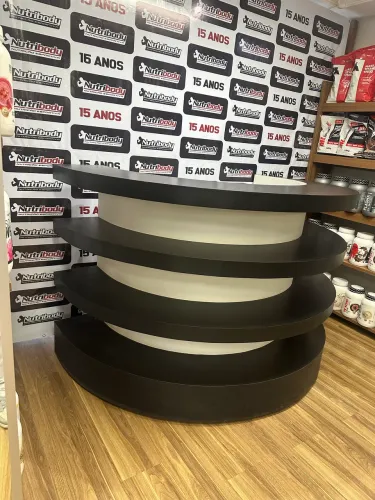 Balcão/Quiosque Curvado